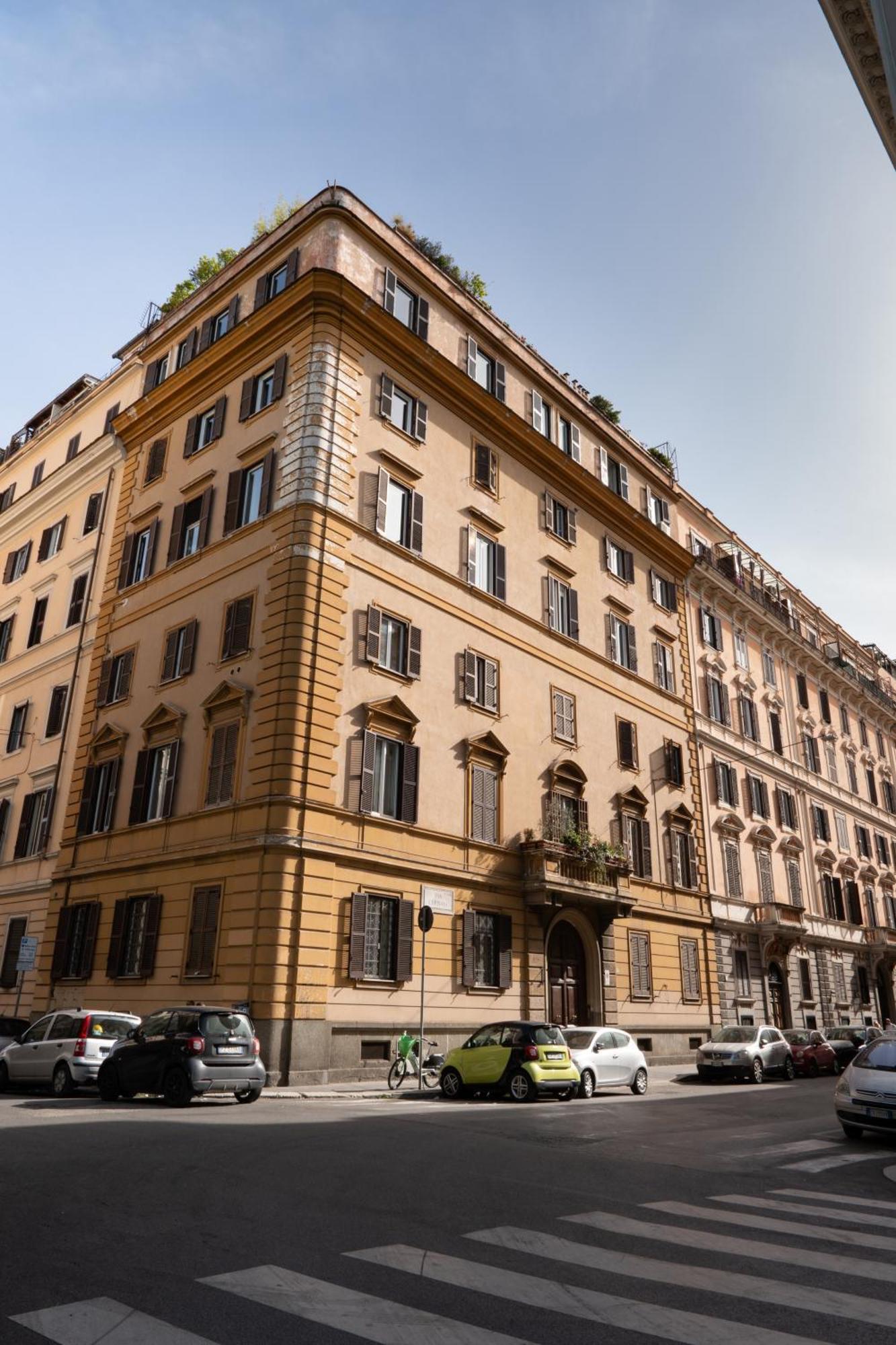 Embassy Suites Roma Bagian luar foto